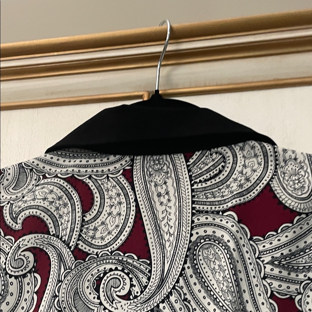 Ann Taylor Petite Paisley Shift Dress in Burgundy, Black, White - Picture 11 of 14